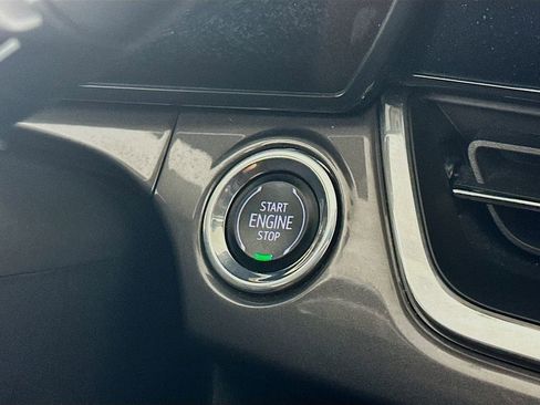 Used 2024 Chevrolet Trax ACTIV w/ Sunroof Package image 19