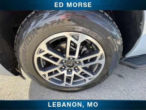 Used 2025 Ford Expedition Active AWD/4WD image 32