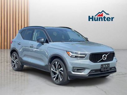 Used 2020 Volvo XC40 T5 R-Design