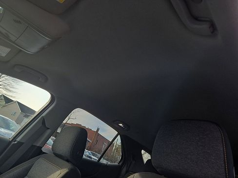 Used 2024 Chevrolet Equinox LT image 19