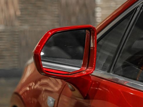 Used 2019 Cadillac XT5 FWD image 34