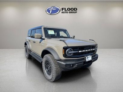 New 2026 Ford Bronco Outer Banks w/ Sasquatch Package