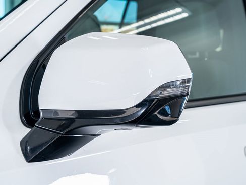 Used 2021 Chevrolet Tahoe Z71 w/ Luxury Package image 23