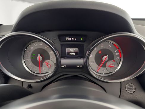 Used 2015 Mercedes-Benz SLK 250 image 25