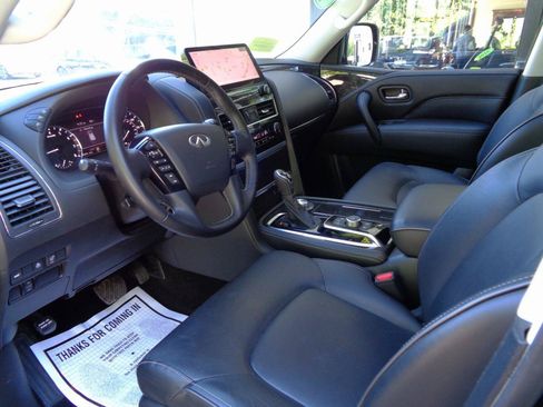 Used 2024 INFINITI QX80 Luxe w/ Cargo Package AWD/4WD image 10