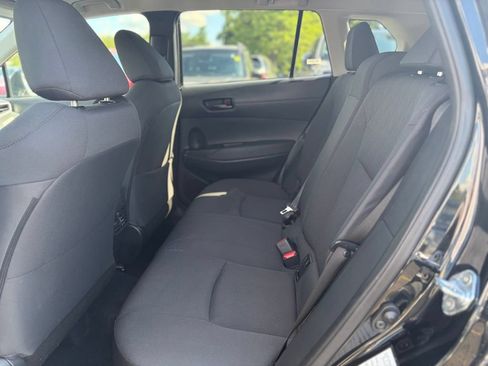 Used 2025 Toyota Corolla Cross LE FWD image 10