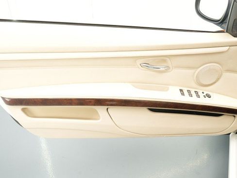 Used 2010 BMW 328i Convertible RWD image 27