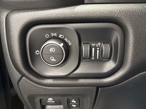 Used 2024 RAM 1500 Laramie AWD/4WD image 26