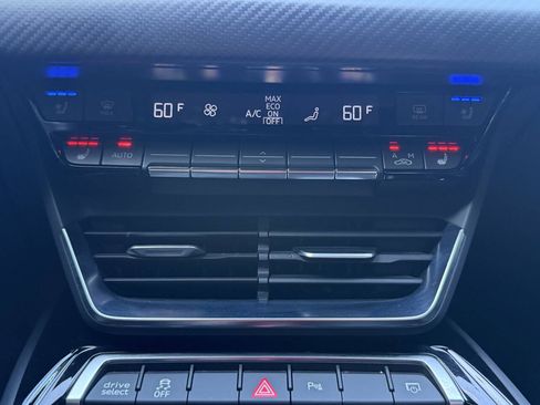Used 2023 Audi e-tron GT Premium Plus AWD/4WD image 26