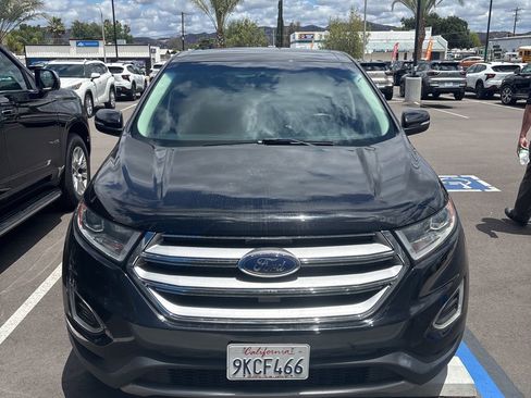 Used 2018 Ford Edge SEL w/ Equipment Group 201A FWD image 6