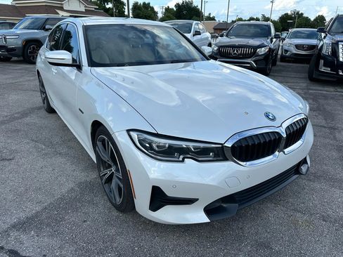 Used 2022 BMW 330e w/ Premium Package image 29