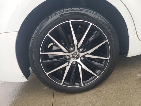 Used 2024 Toyota Camry SE image 10