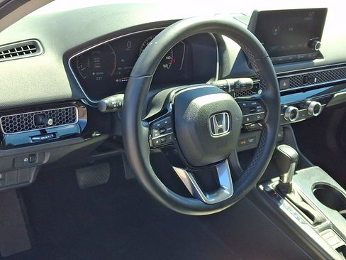 Used 2023 Honda Civic EX-L image 16