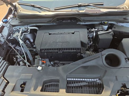 Used 2025 Honda Pilot TrailSport image 38