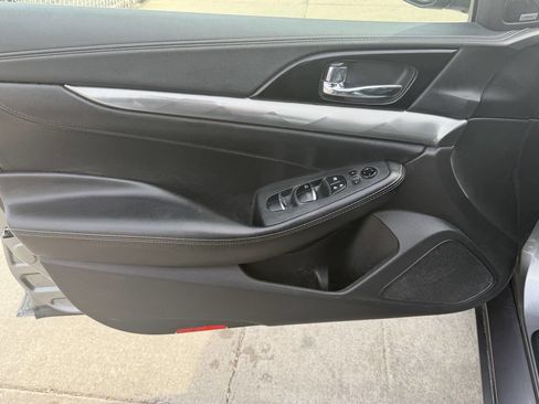 Used 2022 Nissan Maxima SL image 10