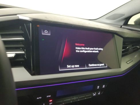 Used 2024 Audi Q4 e-tron Premium Plus image 28