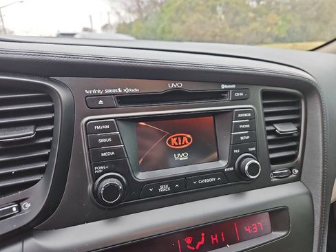 Used 2013 Kia Optima EX w/ Premium Pkg image 15