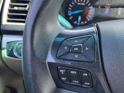 Used 2016 Ford Explorer FWD image 29