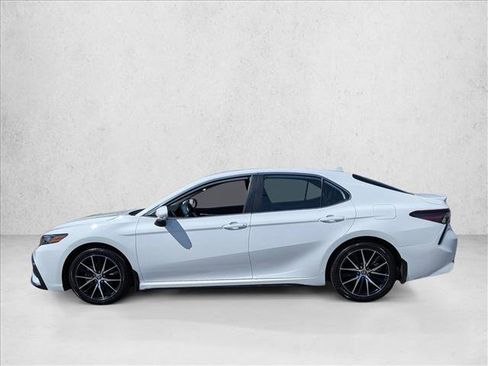 Certified 2024 Toyota Camry SE FWD image 9