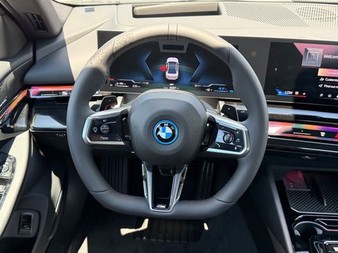 New 2027 BMW 550e xDrive AWD/4WD image 21
