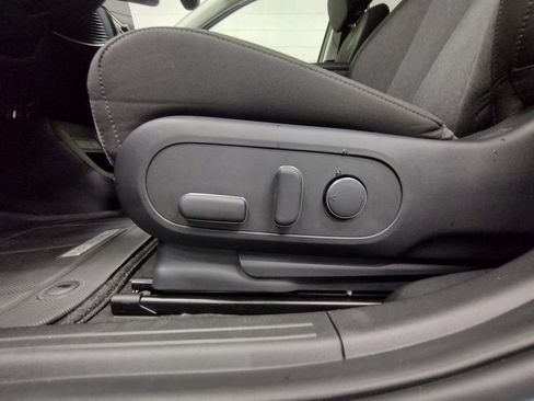Certified 2026 Hyundai Ioniq 5 SE RWD image 17