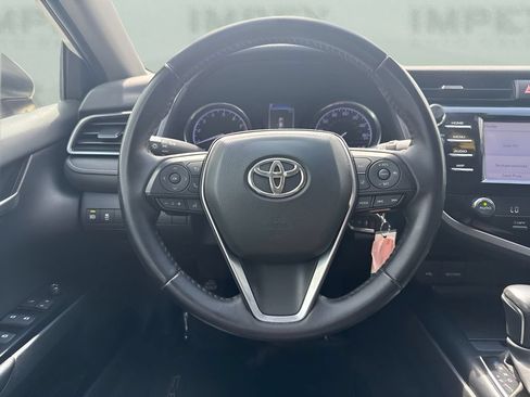 Used 2020 Toyota Camry SE FWD image 14