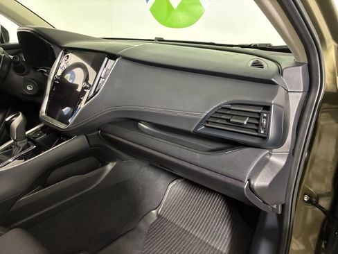 Certified 2025 Subaru Outback Premium w/ Popular Package #1A image 27