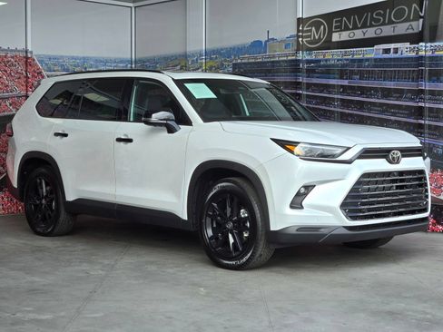 Certified 2026 Toyota Grand Highlander AWD Hybrid image 1