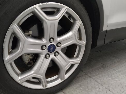 Used 2018 Ford Escape Titanium FWD image 31