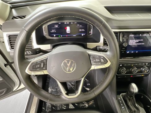 Used 2022 Volkswagen Atlas SEL image 11