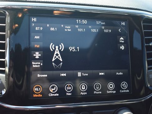 Used 2022 Jeep Grand Cherokee Limited image 35