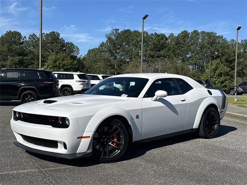 Used 2020 Dodge Challenger R/T Scat Pack image 1
