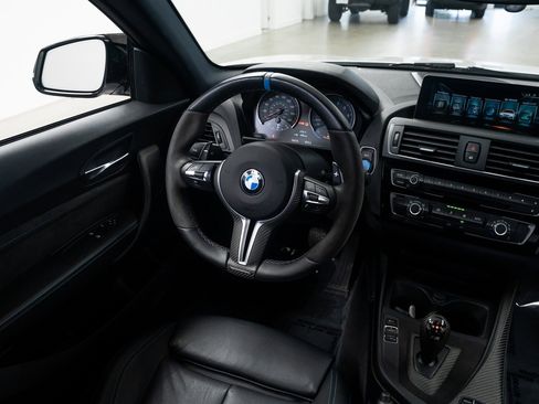 Used 2017 BMW M2 image 10