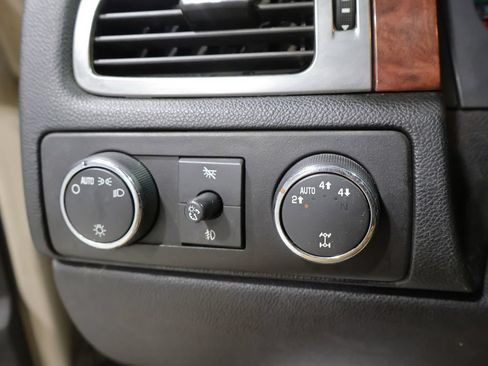 Used 2007 Chevrolet Avalanche LT w/ LT Preferred Equipment Group AWD/4WD image 27