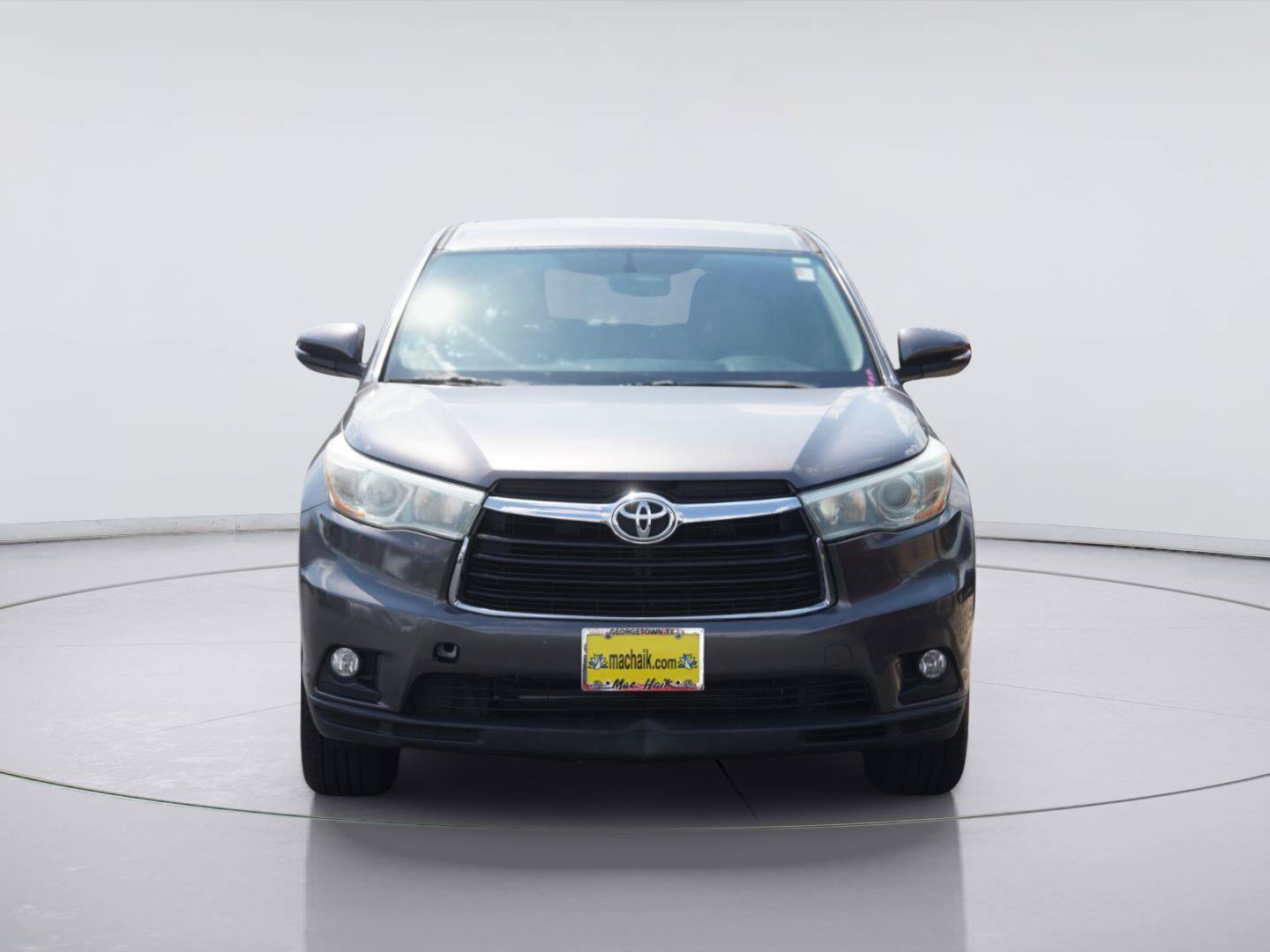 Used 2015 Toyota Highlander Plus FWD image 3