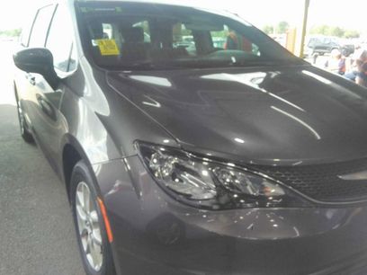 Used 2020 Chrysler Voyager LX