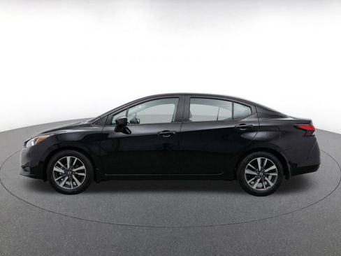 Used 2025 Nissan Versa SV FWD image 4