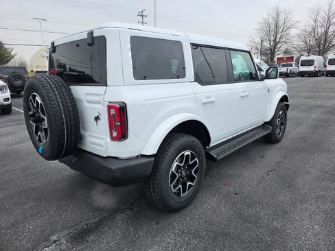 New 2025 Ford Bronco Outer Banks image 5