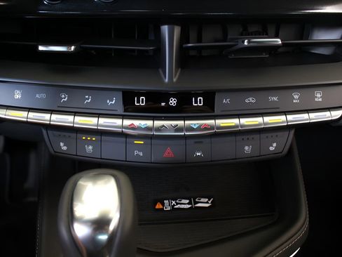 New 2025 Cadillac CT4 Premium Luxury image 24