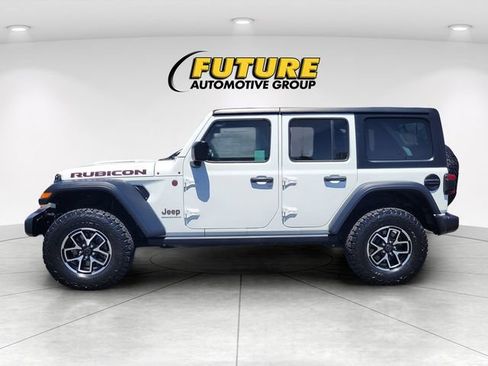 Used 2024 Jeep Wrangler Unlimited Rubicon AWD/4WD image 6