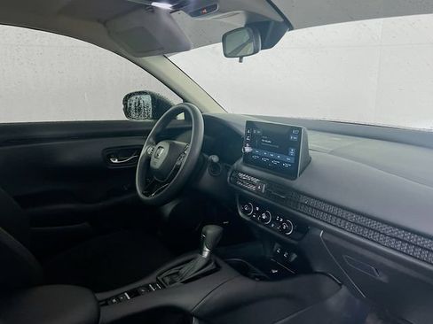 Used 2026 Honda HR-V LX image 8