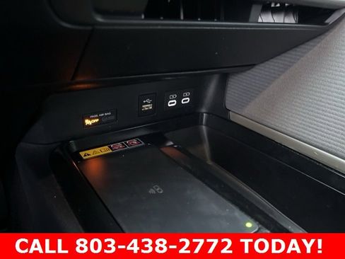 Used 2025 Toyota Camry SE image 26