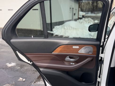 Used 2022 Mercedes-Benz GLE 350 4MATIC image 23