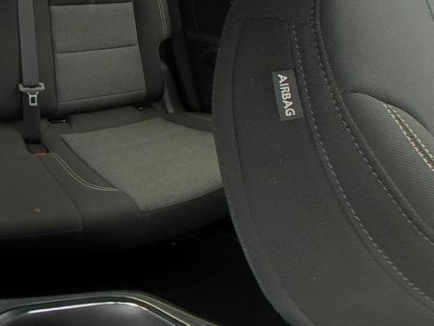 Used 2025 GMC Acadia Elevation FWD image 17