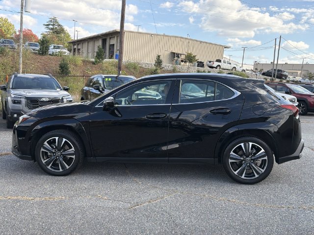 Used 2023 Lexus UX 250h AWD w/ Premium Package image 10