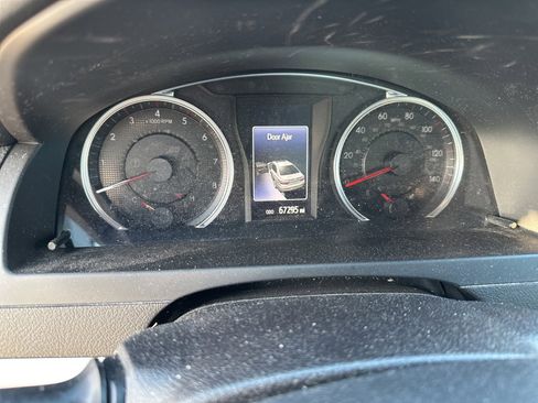 Used 2017 Toyota Camry SE image 10