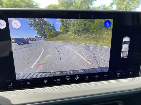 New 2025 Ford Maverick XLT w/ XLT Luxury Package image 10