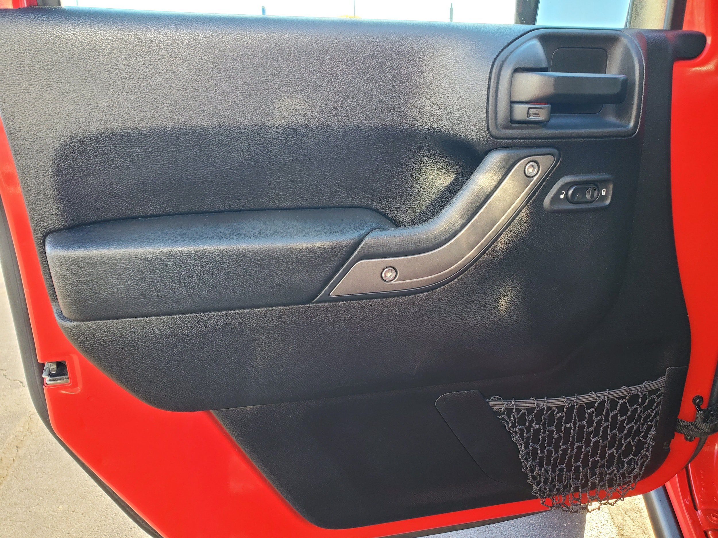Used 2016 Jeep Wrangler Unlimited Sport AWD/4WD image 9