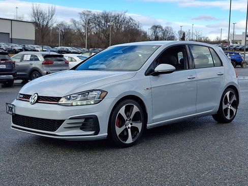 Used 2018 Volkswagen GTI S image 3