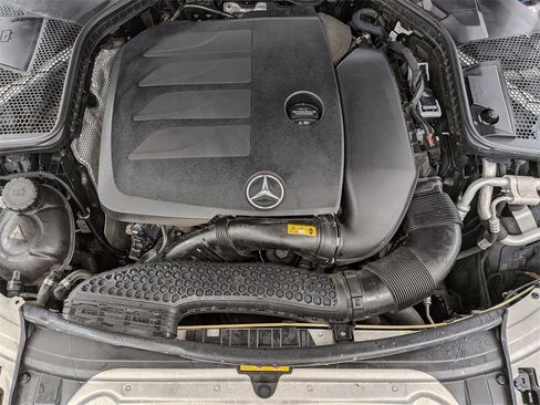 Used 2020 Mercedes-Benz C 300 4MATIC Sedan image 36